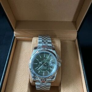 Seiko Mod Automatic Watch Green Dial Jubilee Bracelet Sky Style Date